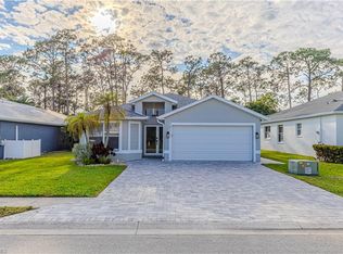 701 Crossfield Cir, Naples, FL 34104