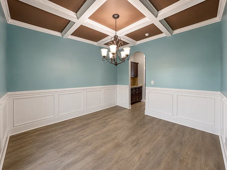 14 Marquis Dr — Photo 3