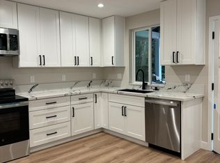7113 Pine View Dr #B, Folsom, CA 95630