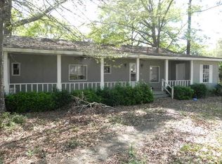 53 McLaurin Rd, Hattiesburg, MS 39401