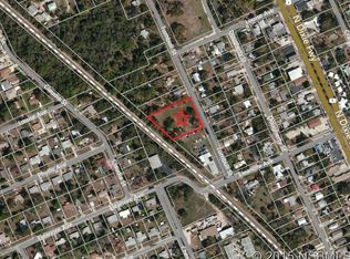 814 Turnbull St, New Smyrna Beach, FL 32168