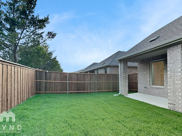 1746 Milton Dr — Photo 28