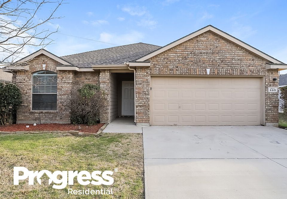 1st image of 609 Destin Dr