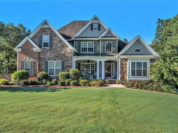 201 Gainesborough Dr, Dallas, GA 30157