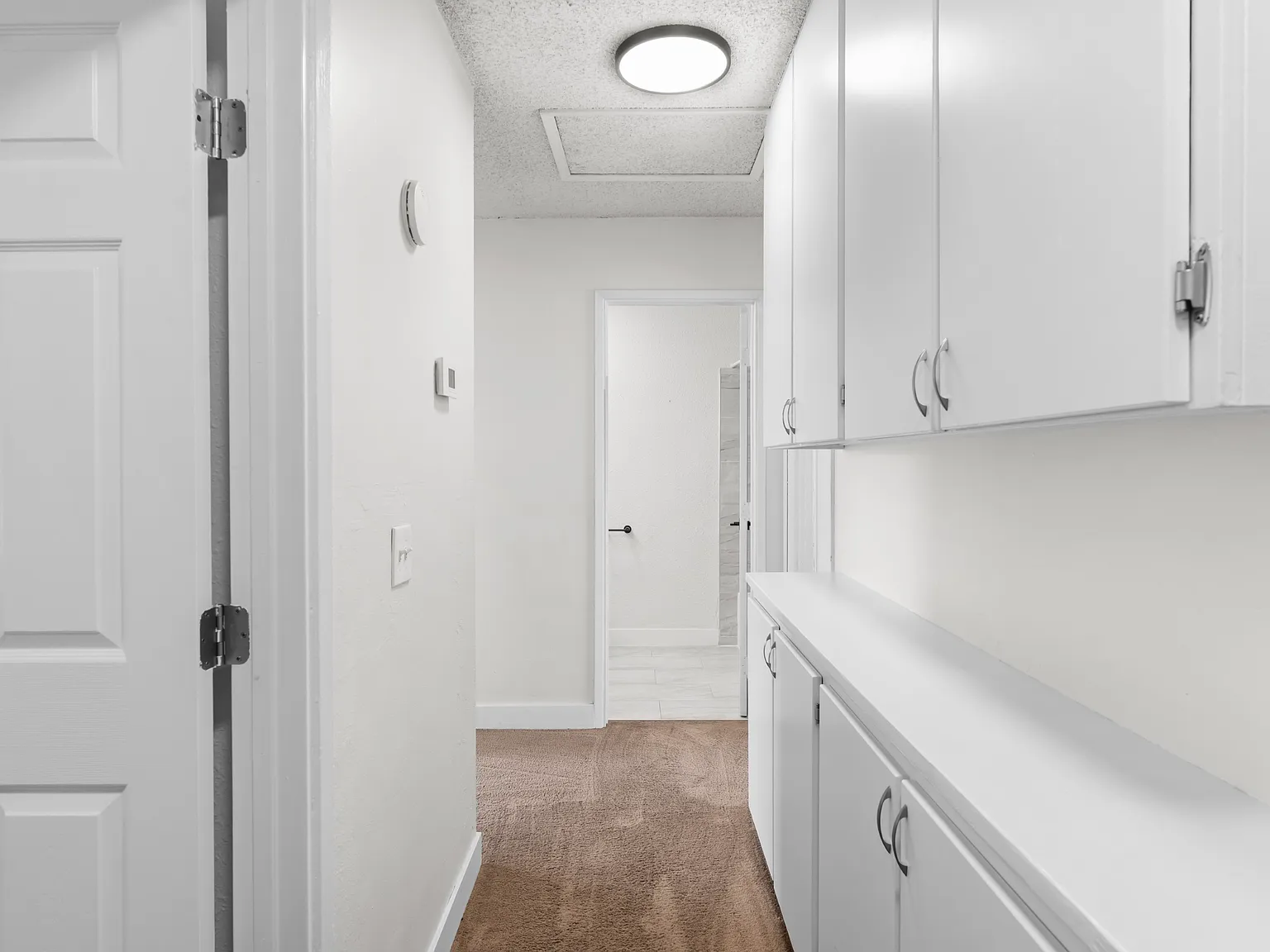 3 bed, 1135 sqft, $2,000 — Photo 3