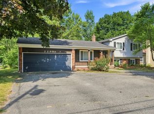 2285 Snellbrook Rd, Auburn Hills, MI 48326