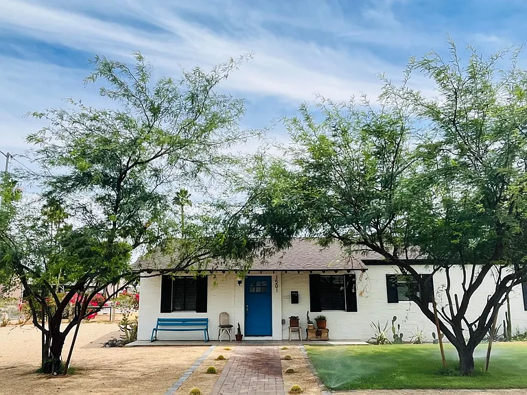 1501 W Catalina Dr — Photo 3
