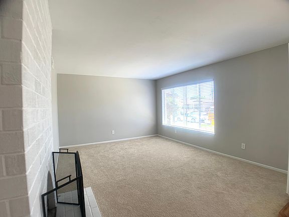 4th image of 6984 Petit St