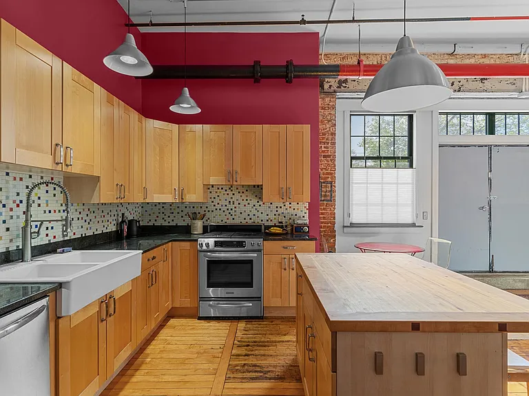 532 Kinsley Ave #110 — Photo 20