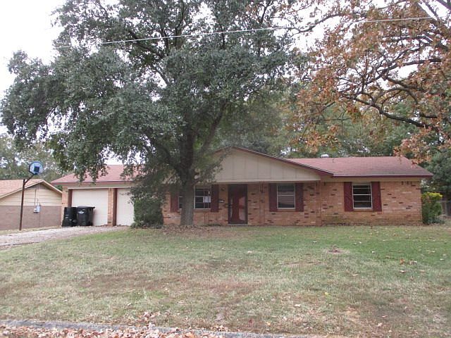 1st image of 2811 Eugenia Dr