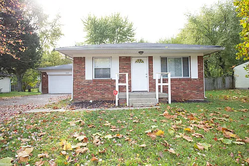 10221 E Baribeau Ln Photo 1
