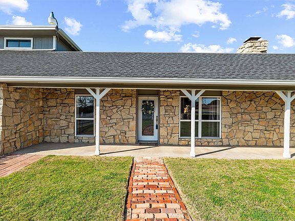 4th image of 413 Meadowview Rd