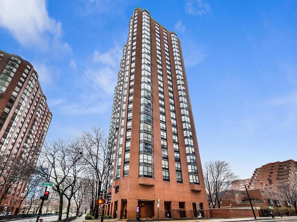 1st image of 899 S Plymouth Ct APT 2405
