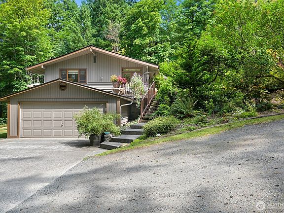 4th image of 3717 Toad Lake Road