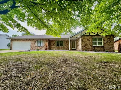 505 Thistle Ln, Swansea, IL, 62226