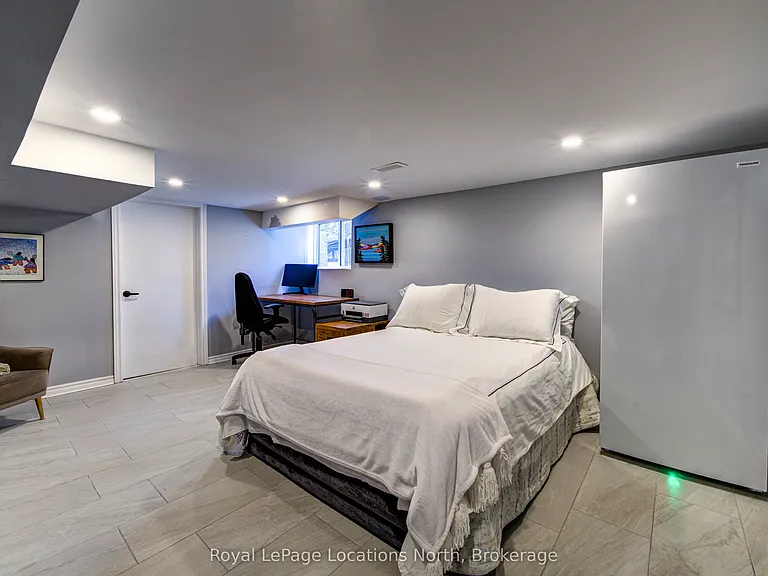 2 Maplewood Dr — Photo 30