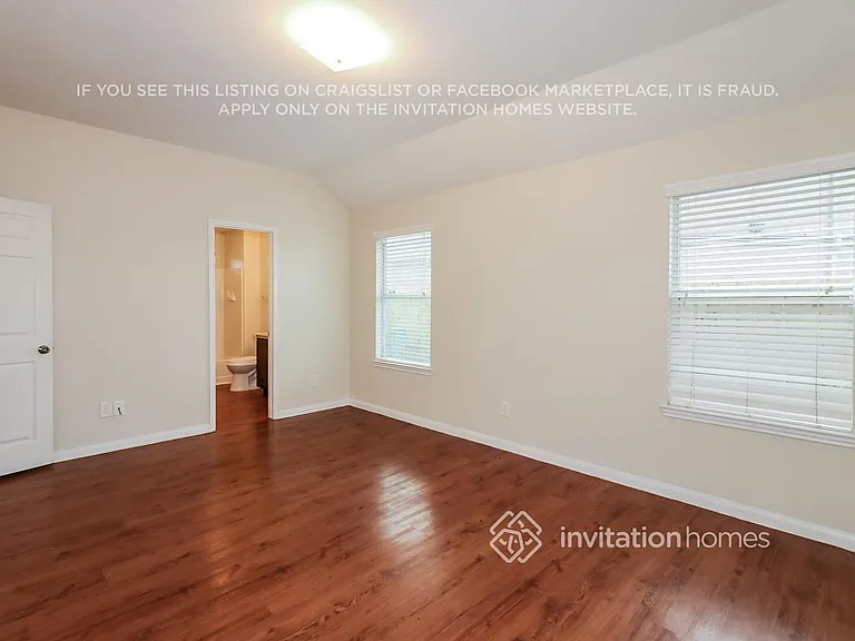 18802 Dennington Dr — Photo 12