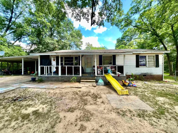 103 E Houston St, Daingerfield, TX 75638