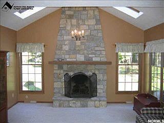 3rd image of 7277 Pine Woods Way