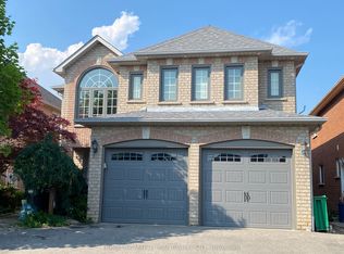7266 Sandhurst Dr N, Mississauga, ON L5N 7G8