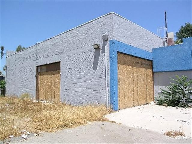 1st image of 840 N Sierra Way