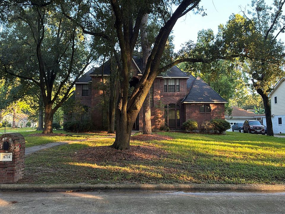 1st image of 6714 Spring Leaf Dr