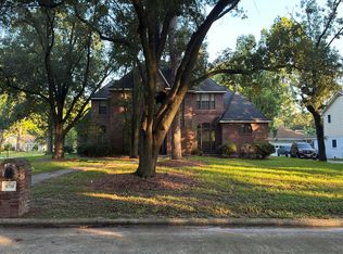 6714 Spring Leaf Dr, Spring, TX 77379