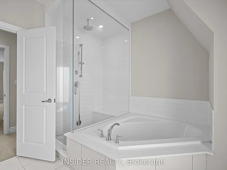 1812 Burnhamthorpe Rd E #90 — Photo 27