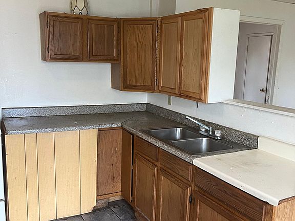 4th image of 1702 16th St #2