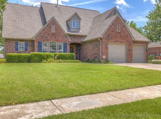 6301 E El Paso Pl, Broken Arrow, OK 74014