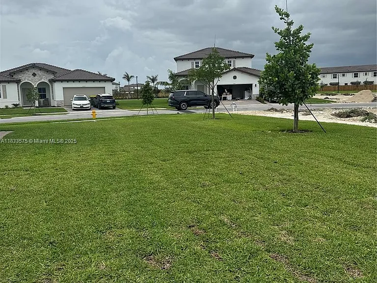 2921 SE 23rd Ave — Photo 9