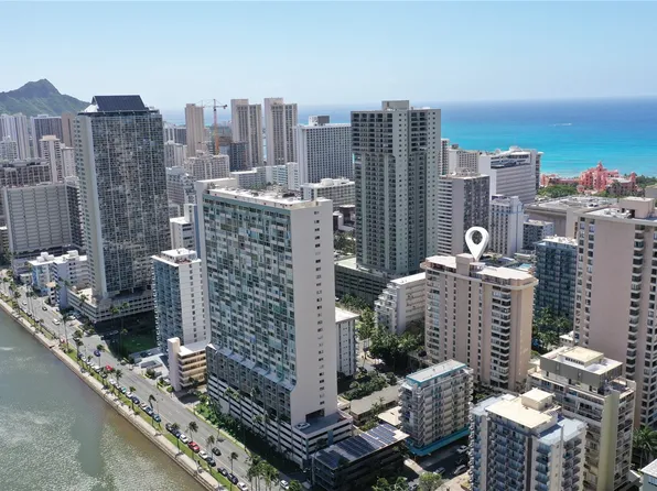 2215 Aloha Dr #Dh702, Honolulu, HI 96815