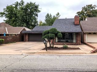 2418 Sherwood Dr, Enid, OK 73703