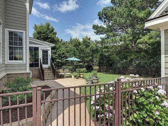 5th image of 5301 Marsh Landing Ln
