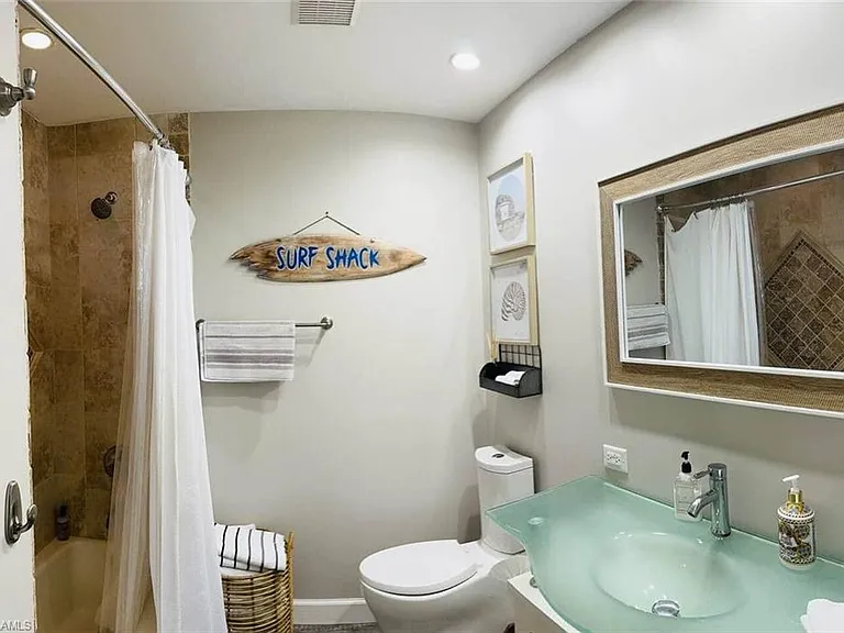 437 Trade Winds Ave — Photo 31