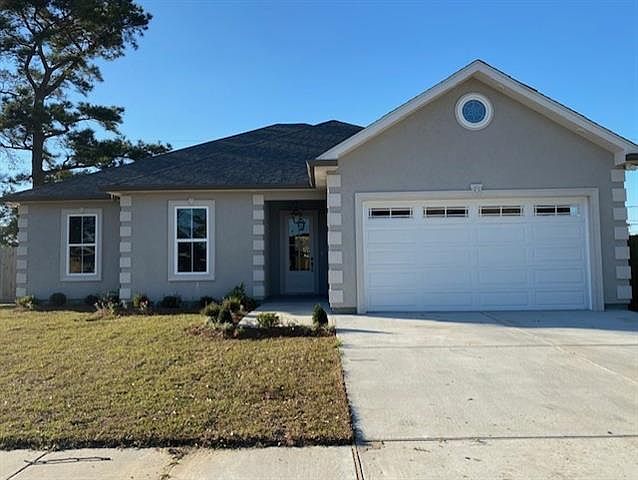 1st image of 3004 Charles Dr