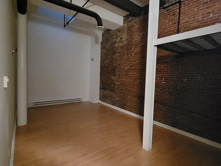 254 Friend St #1D — Photo 10