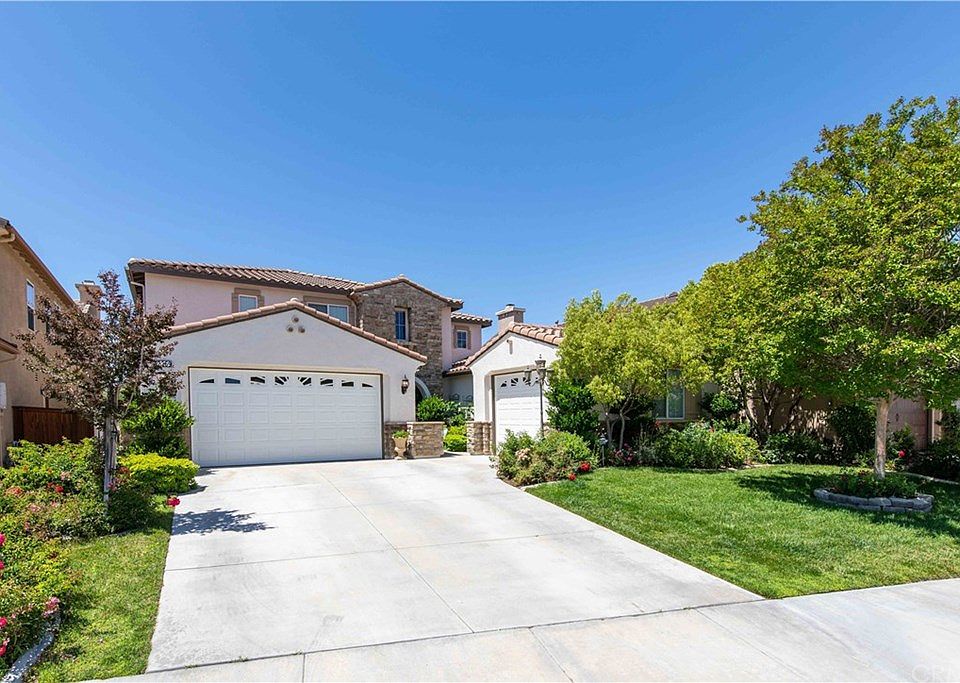 1st image of 42269 Clairissa Way