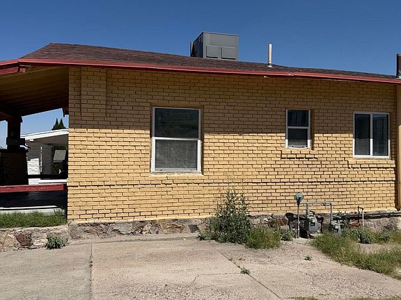 3rd image of 2002 Detroit Ave
