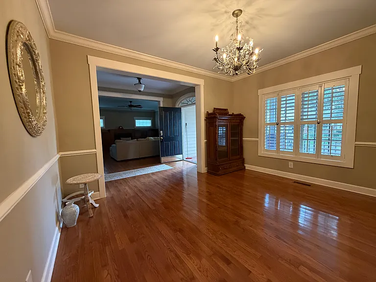236 Ainsdale Dr — Photo 7