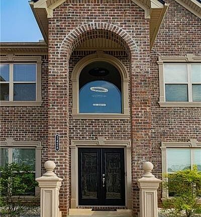 2nd image of 1428 Kings Point Way SW