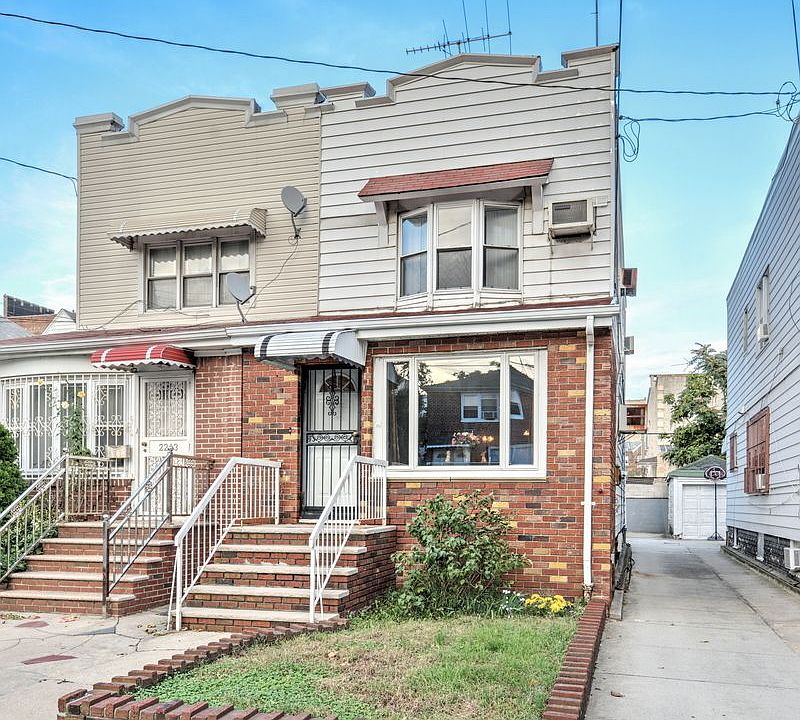 1st image of 2215 E 18th St