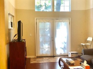 2083 5th St, Davis, CA 95618