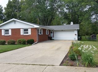 1907 Avenue J, Sterling, IL 61081