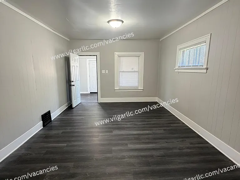 825 Merrill St — Photo 9