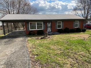 5985 Holy Cross Rd, Loretto, KY 40037