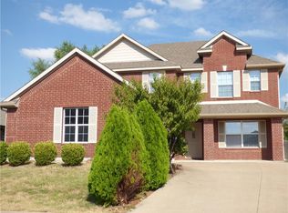 1382 Saltillo St, Grand Prairie, TX 75051