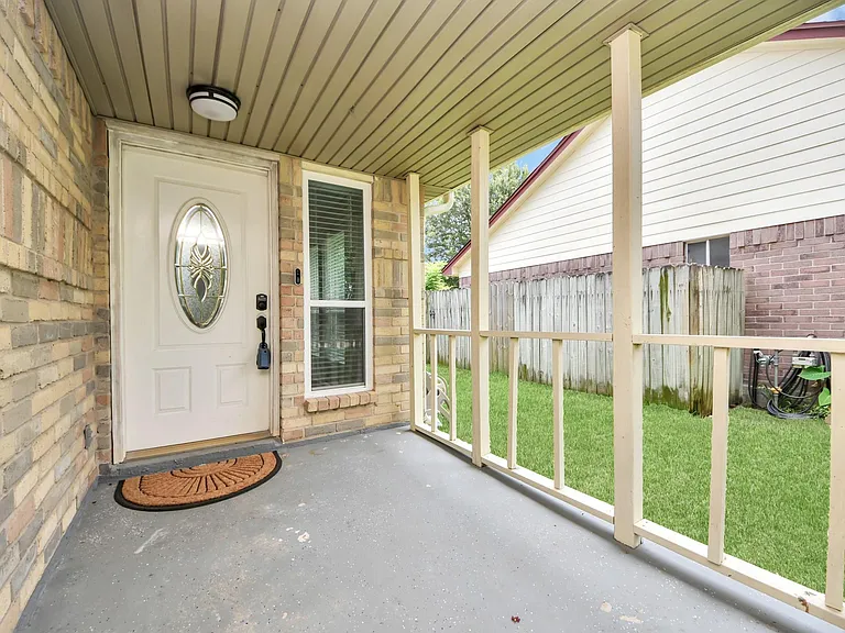 17011 Dusty Mill Dr W — Photo 3