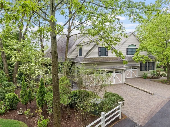 52 Summit Rd #7, Belmont, MA 02478