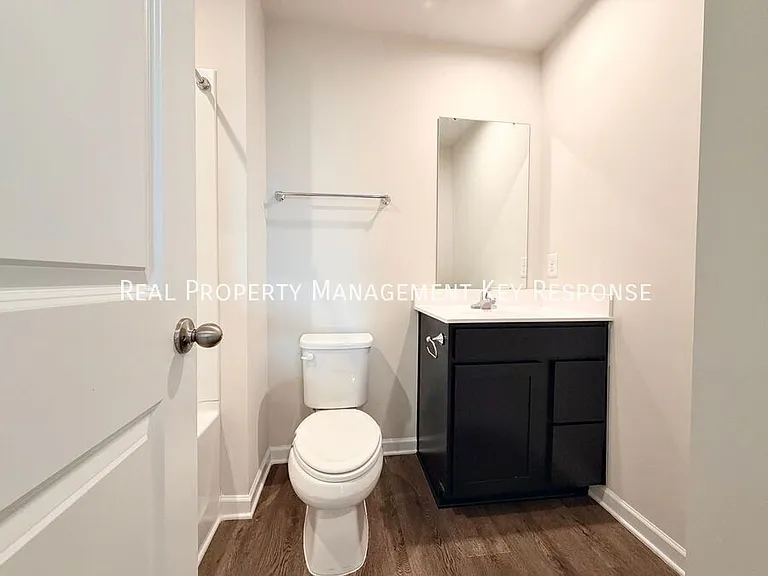 325 Heritage Ave — Photo 17